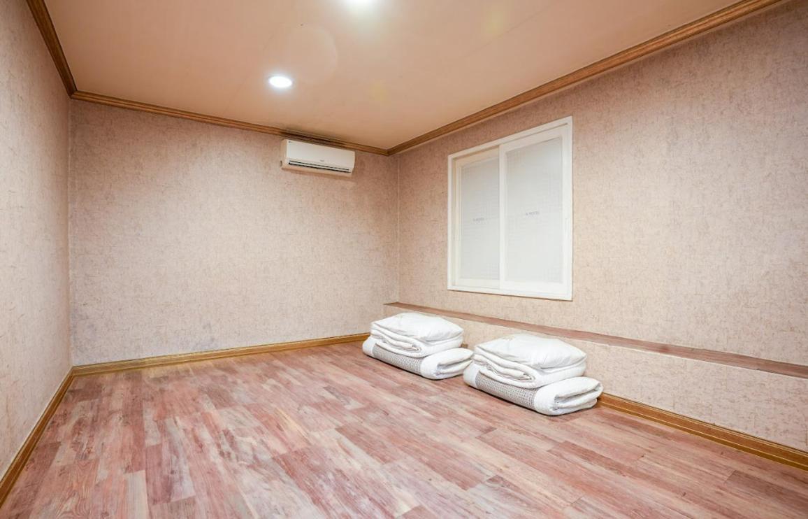 K Motel Daeyeon Pusan Exteriér fotografie